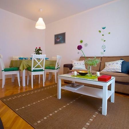 Luxe 3BR Apartment Split Chambre photo
