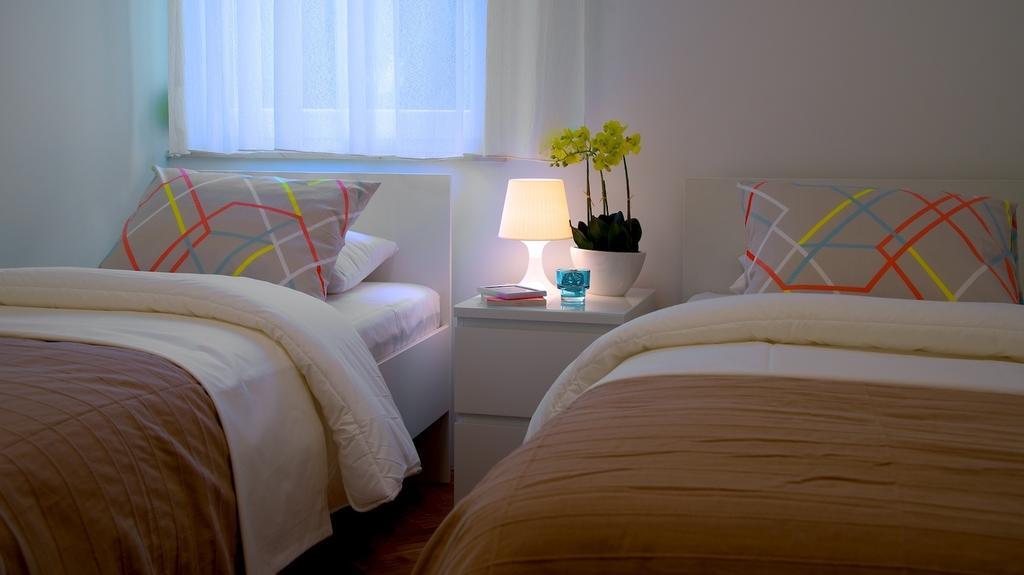 Luxe 3BR Apartment Split Chambre photo